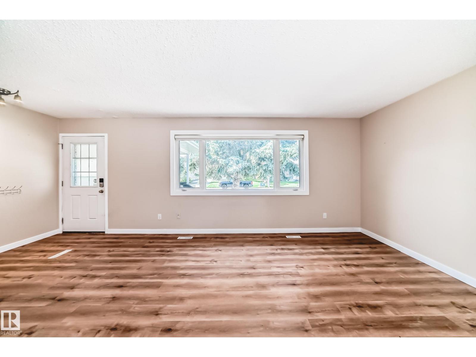 Photo 16 of 3605 41 St, Leduc AB