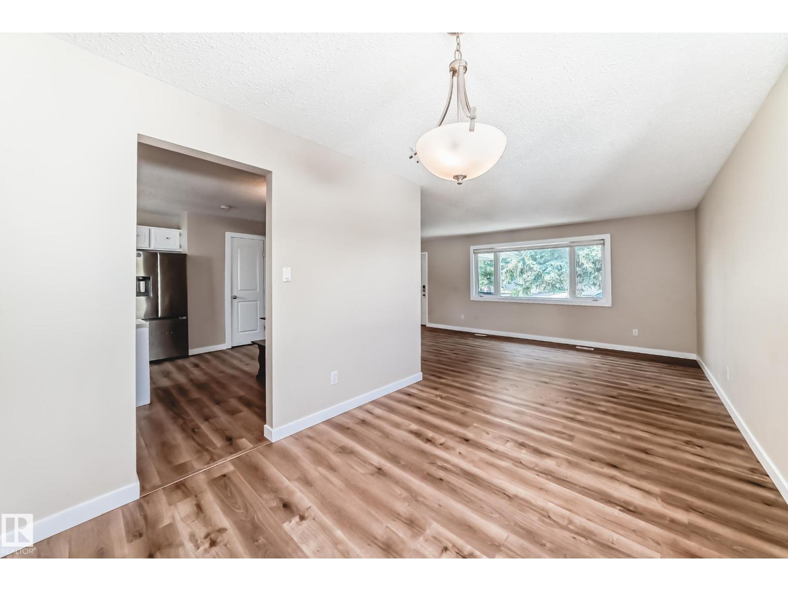 Photo 20 of 3605 41 St, Leduc AB