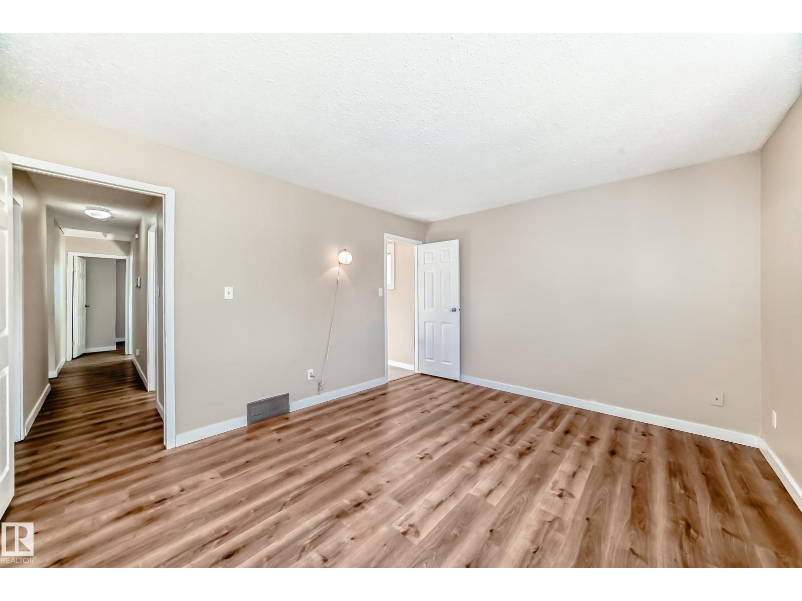 Photo 22 of 3605 41 St, Leduc AB
