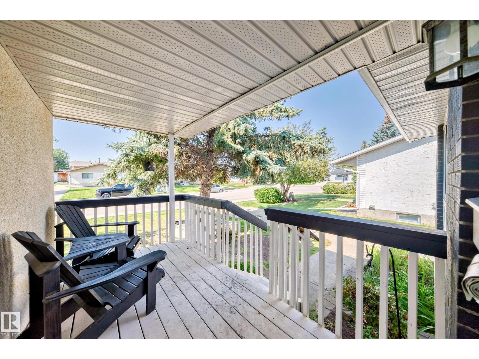 Photo 3 of 3605 41 St, Leduc AB