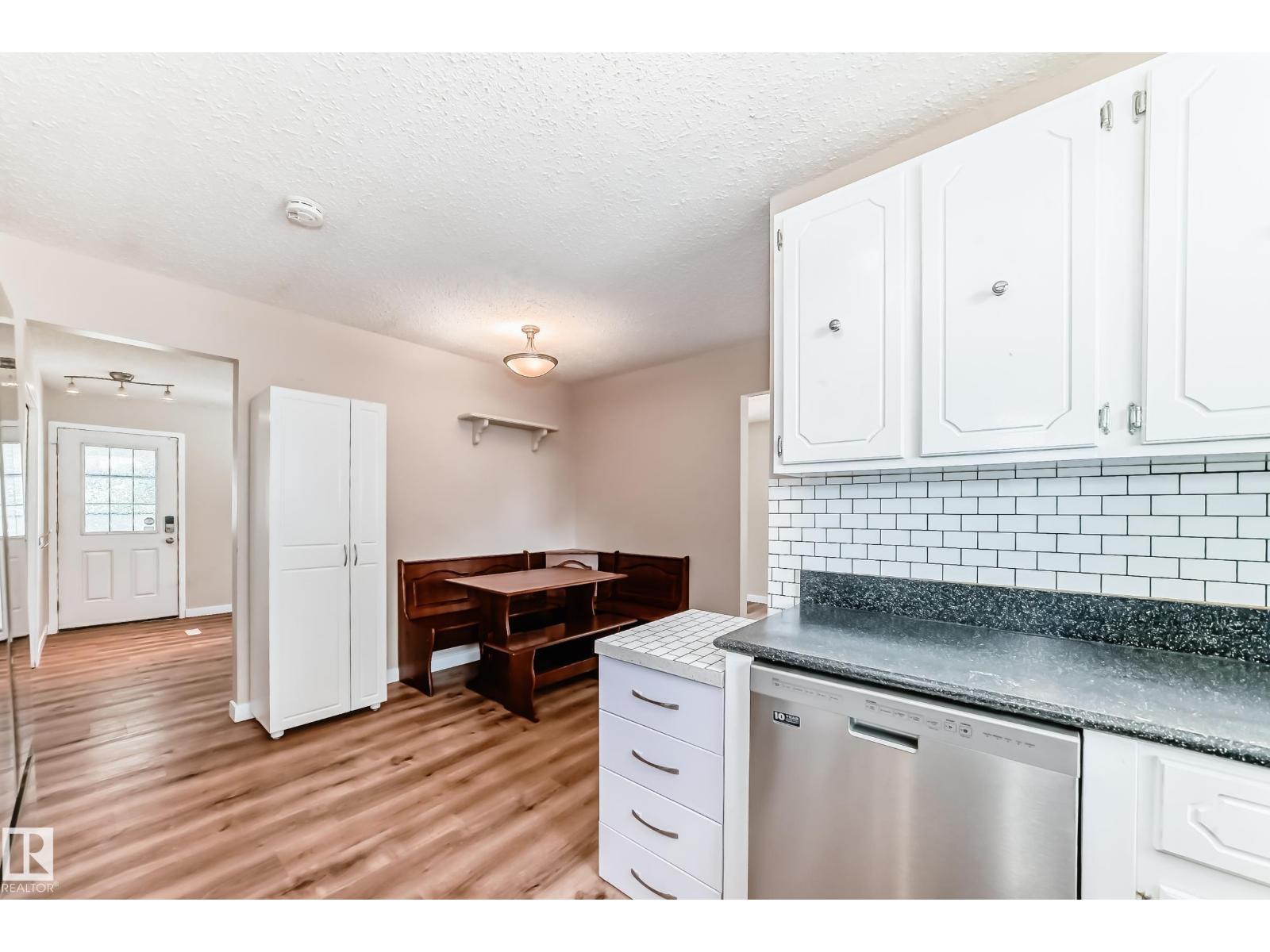 Photo 8 of 3605 41 St, Leduc AB