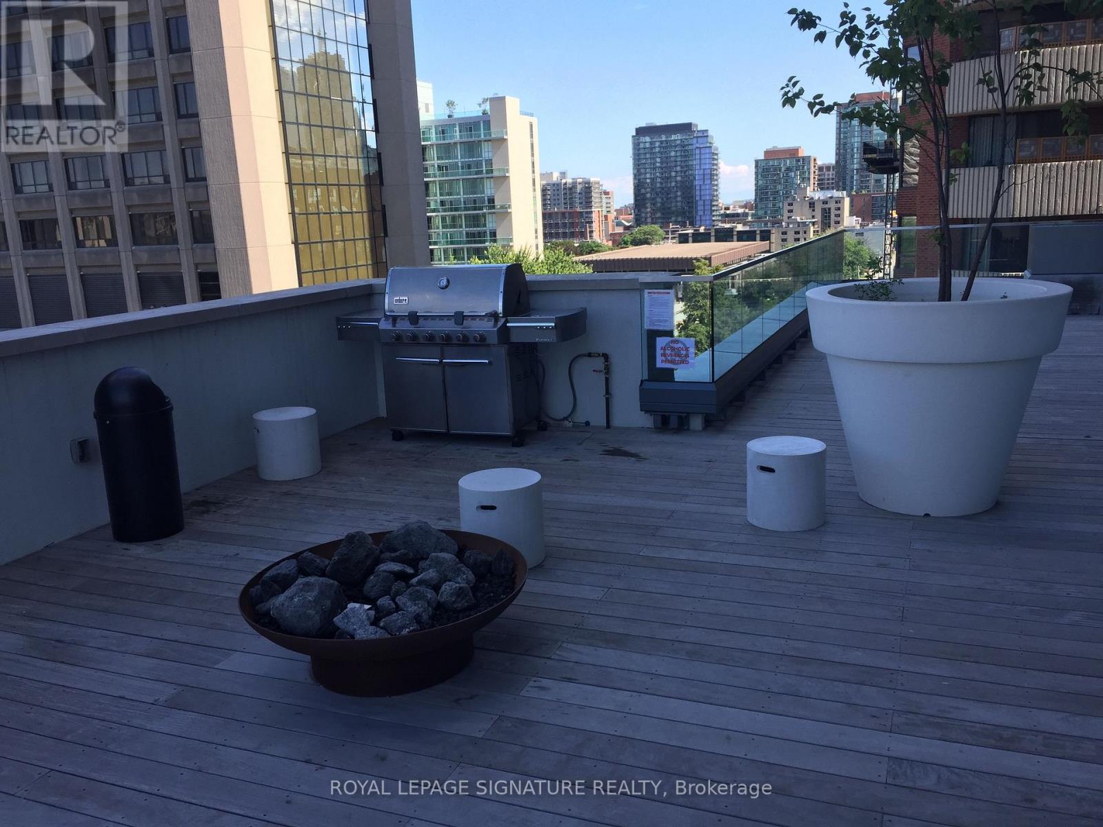 Photo 12 of 411 159 Dundas Street E, Toronto ON
