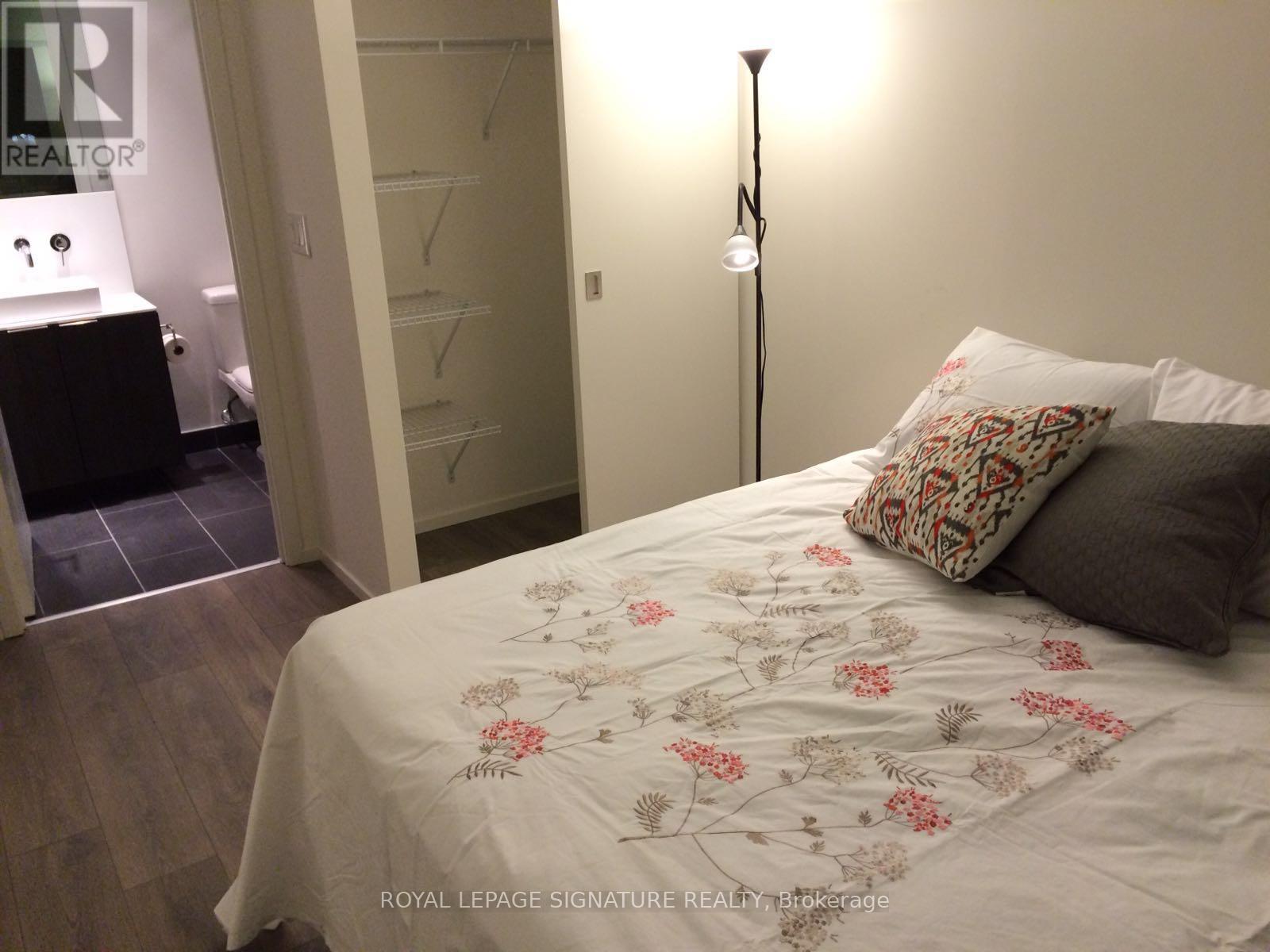 Photo 3 of 411 159 Dundas Street E, Toronto ON