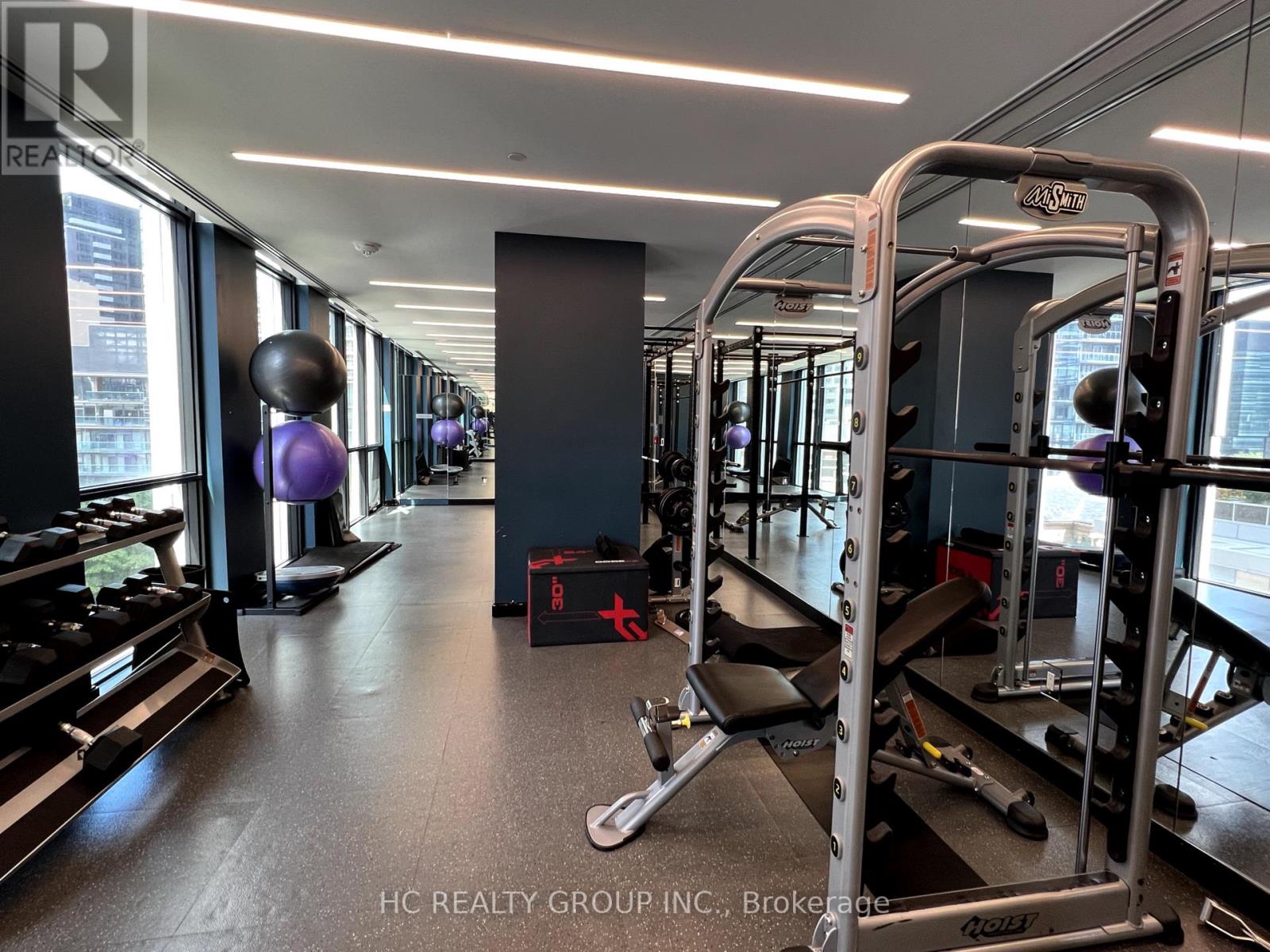 Photo 10 of 1302 1 Yorkville Avenue, Toronto ON