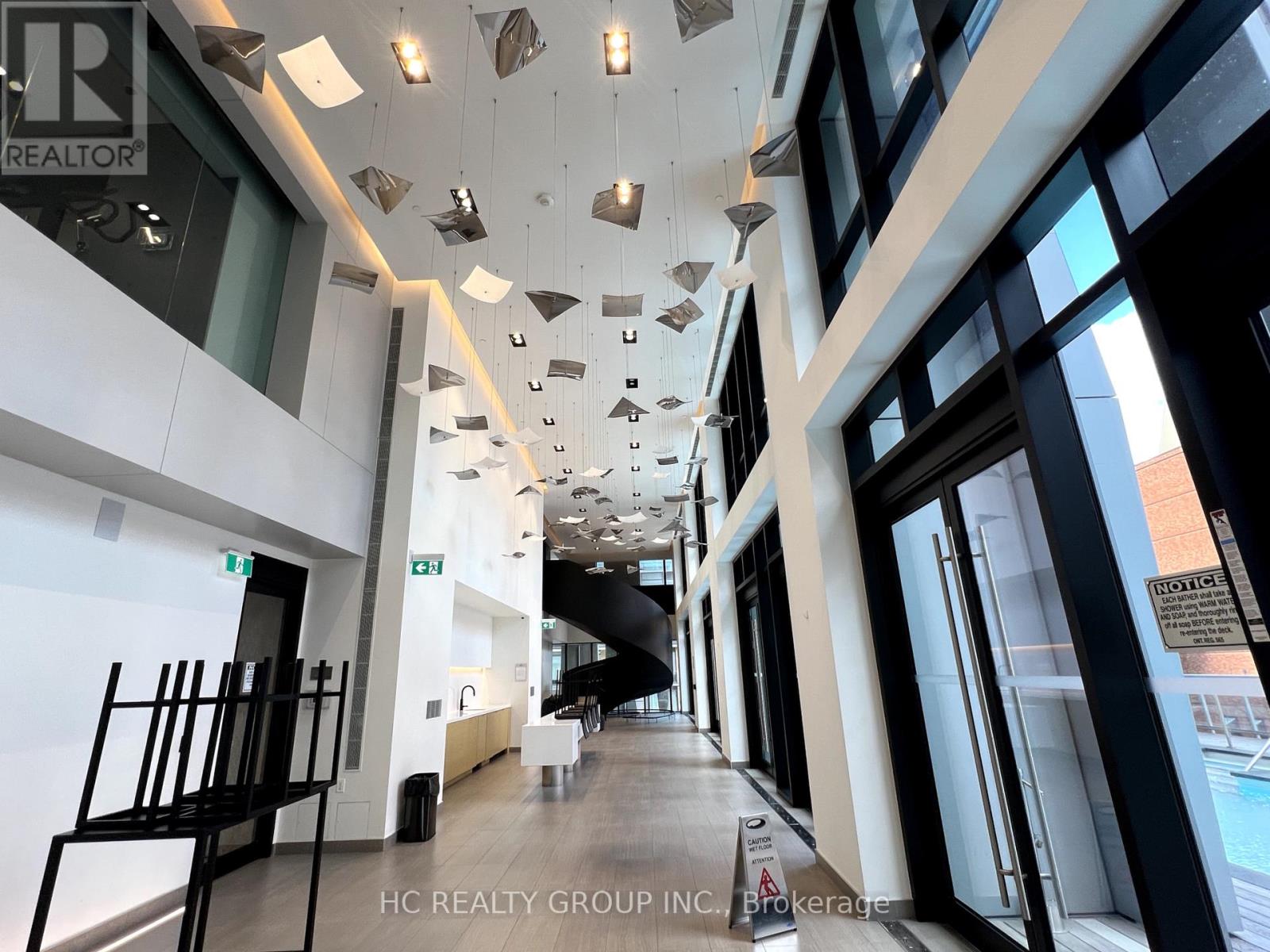 Photo 9 of 1302 1 Yorkville Avenue, Toronto ON