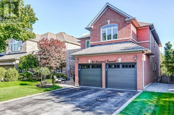 Photo 2 of 61 Deerwood Crescent, Richmond Hill ON