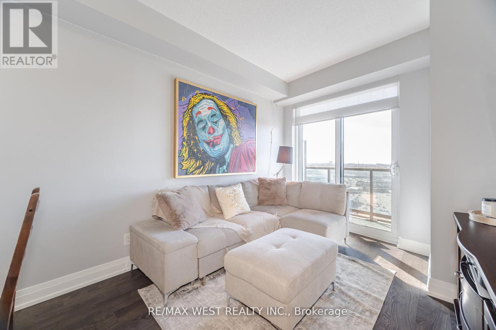 Photo 14 of 1704 3700 Highway 7, Vaughan ON