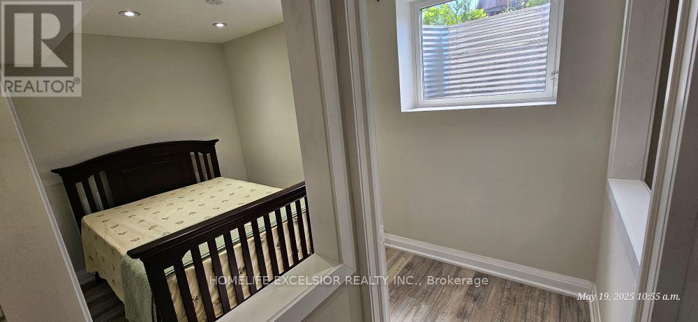 Photo 6 of Basement 19 Silkgrove Terrace, Markham ON