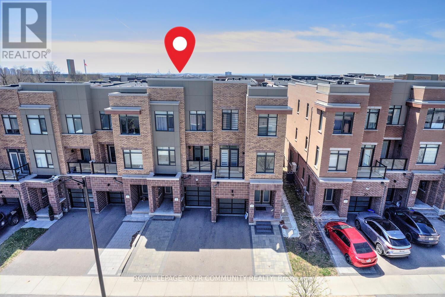 Photo 44 of 16 Glenngarry Crescent, Vaughan ON
