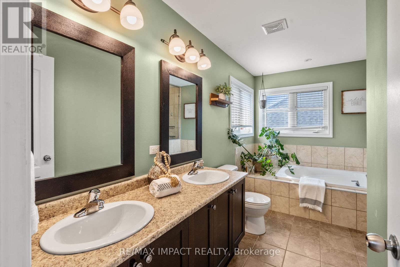 Photo 13 of 376 West Scugog Lane, Clarington ON