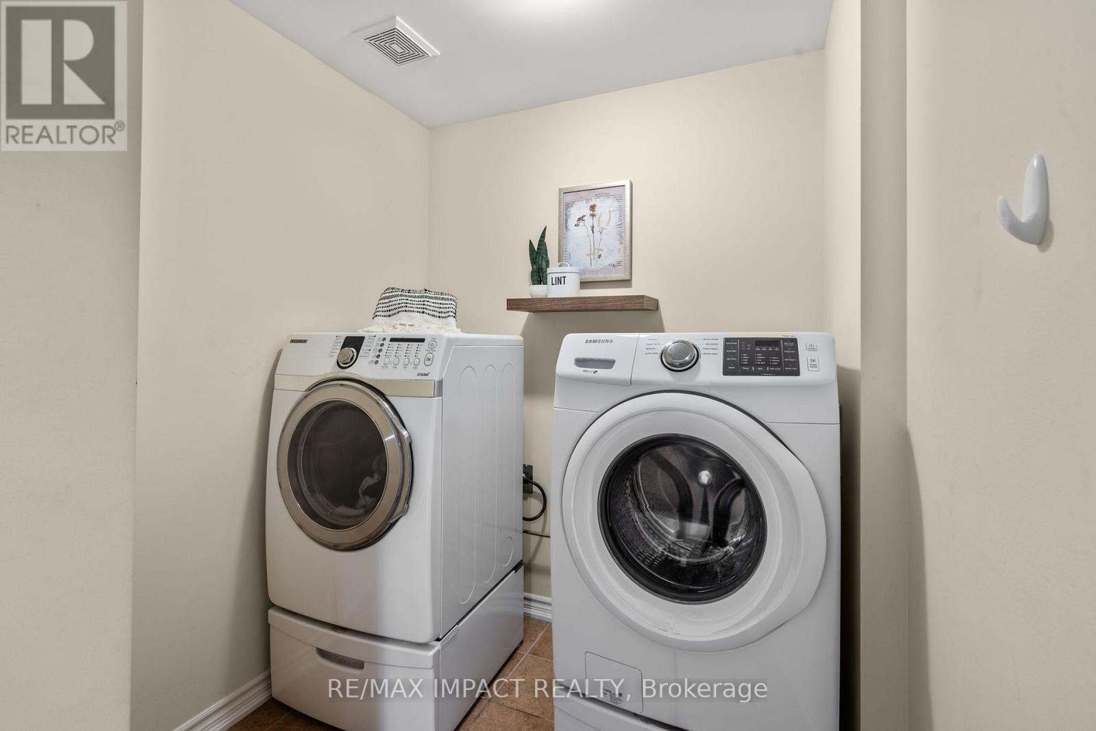 Photo 18 of 376 West Scugog Lane, Clarington ON