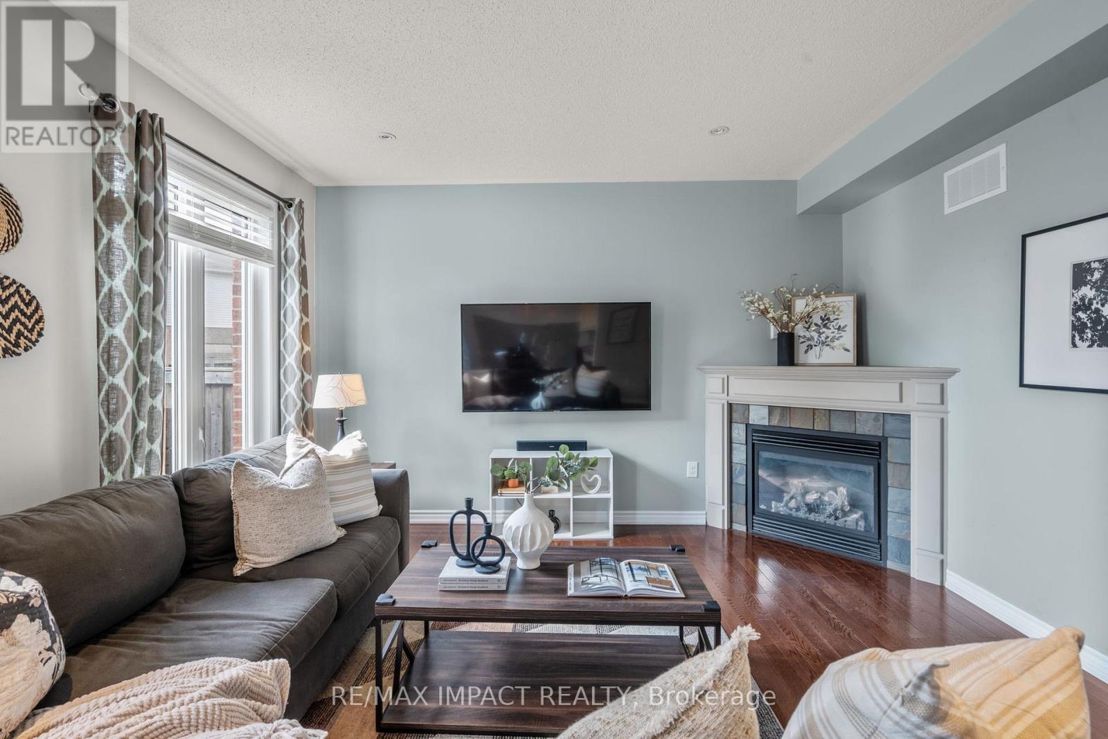 Photo 8 of 376 West Scugog Lane, Clarington ON