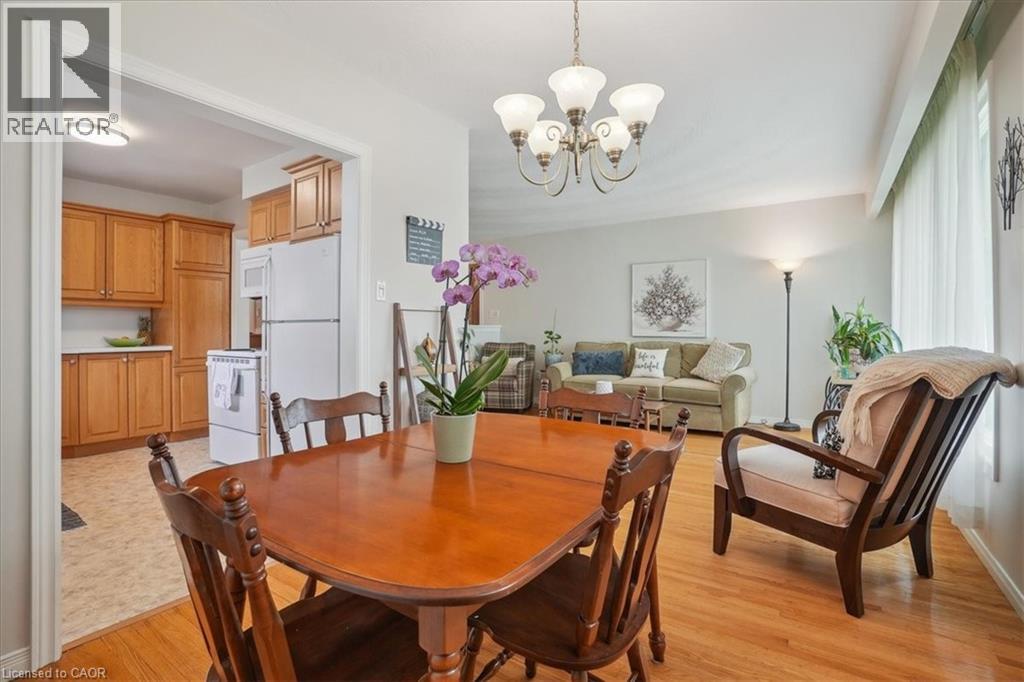Photo 6 of 2426 Tait Avenue, Burlington ON