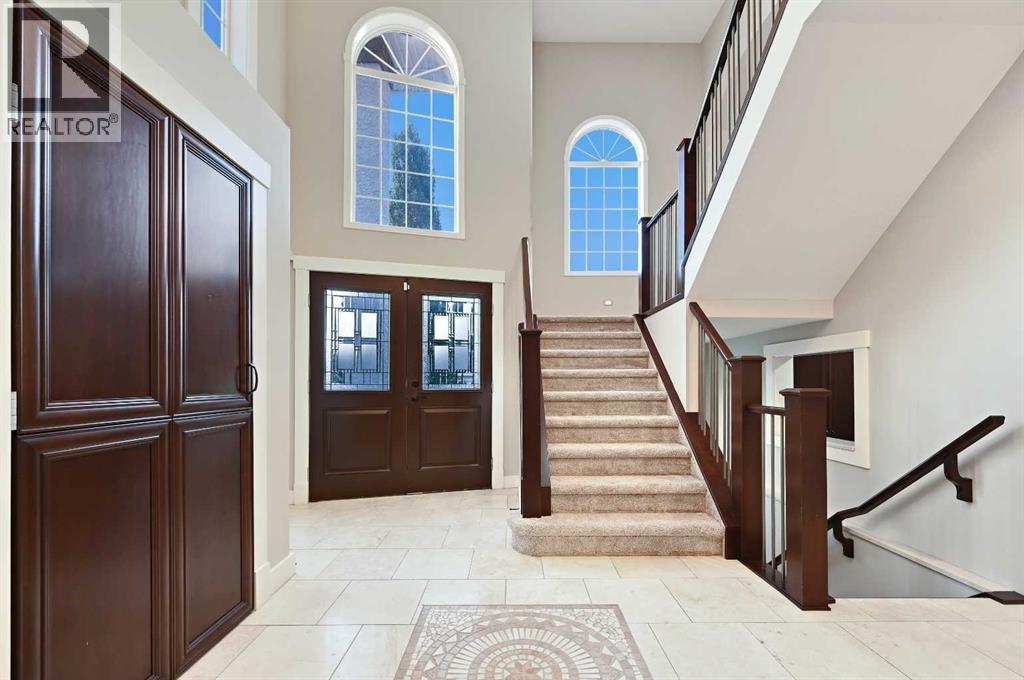 Photo 5 of 402 Mt Douglas Place Se, Calgary AB