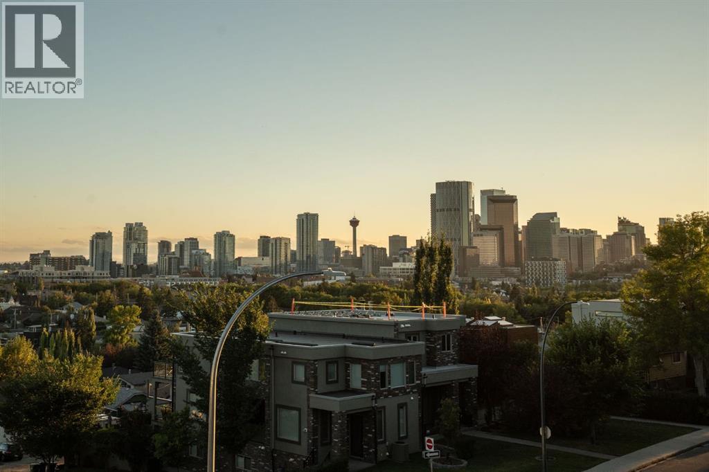 Photo 1 of 618 10 Street Ne, Calgary AB