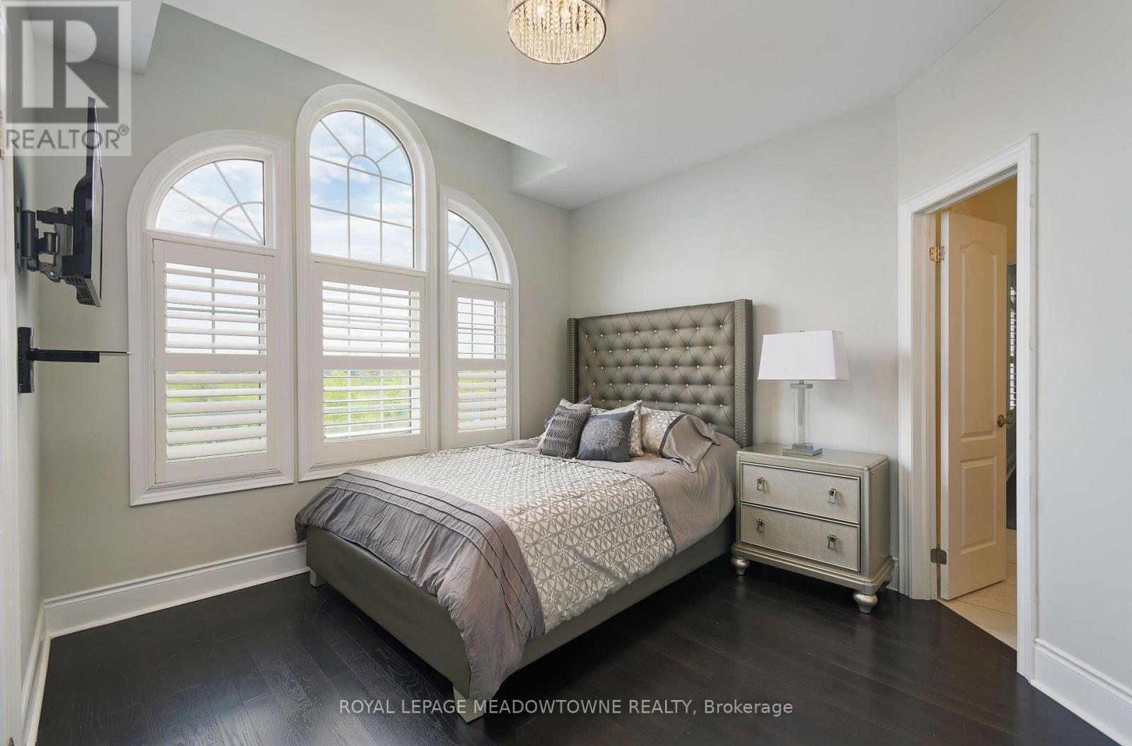 Photo 28 of 1 Royal West Drive, Brampton ON