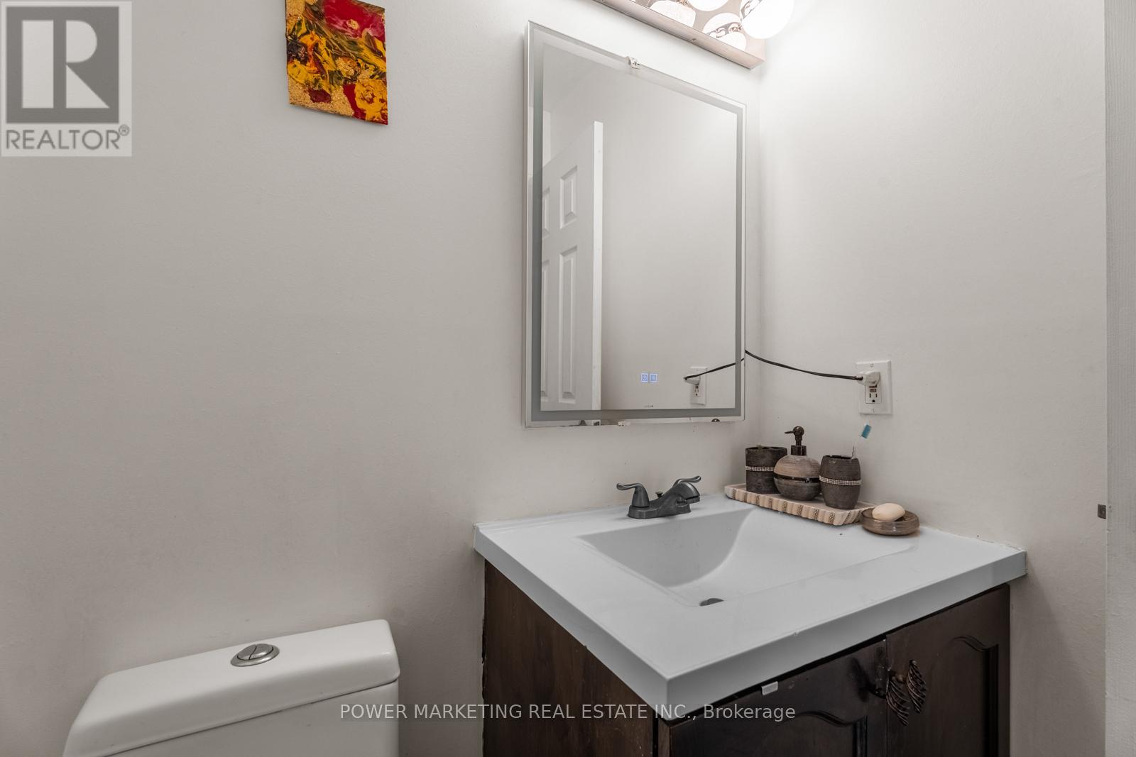 Photo 19 of 49 Shandon Avenue, Ottawa ON