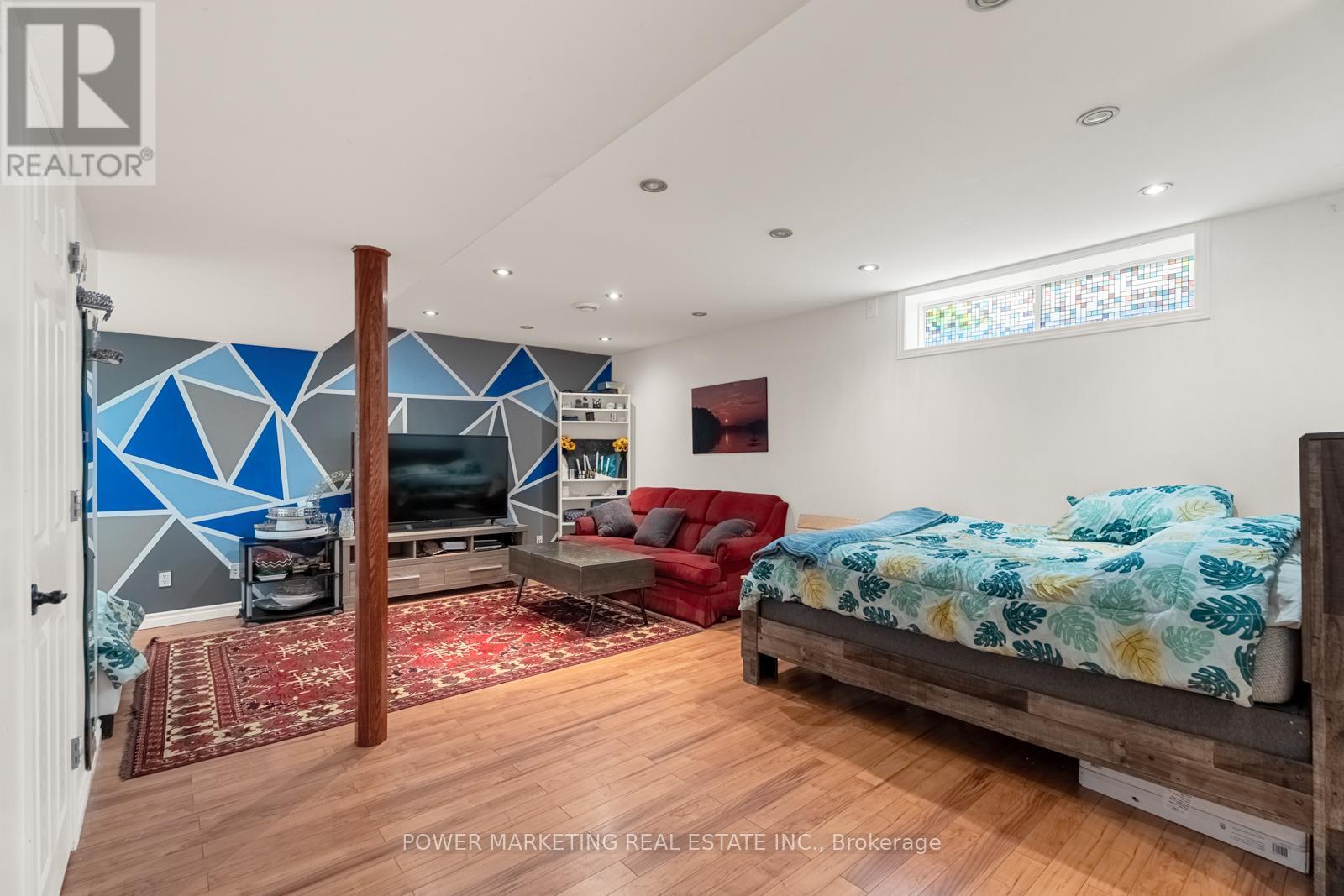 Photo 28 of 49 Shandon Avenue, Ottawa ON