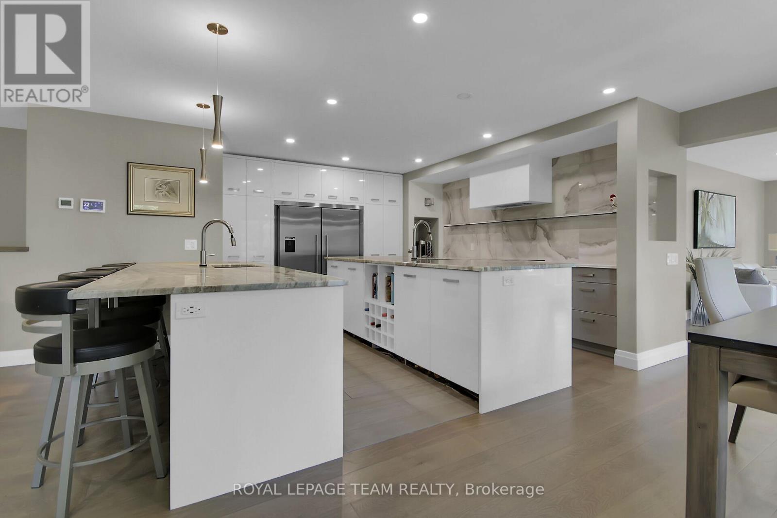 Photo 11 of 8 Richland Drive, Ottawa ON