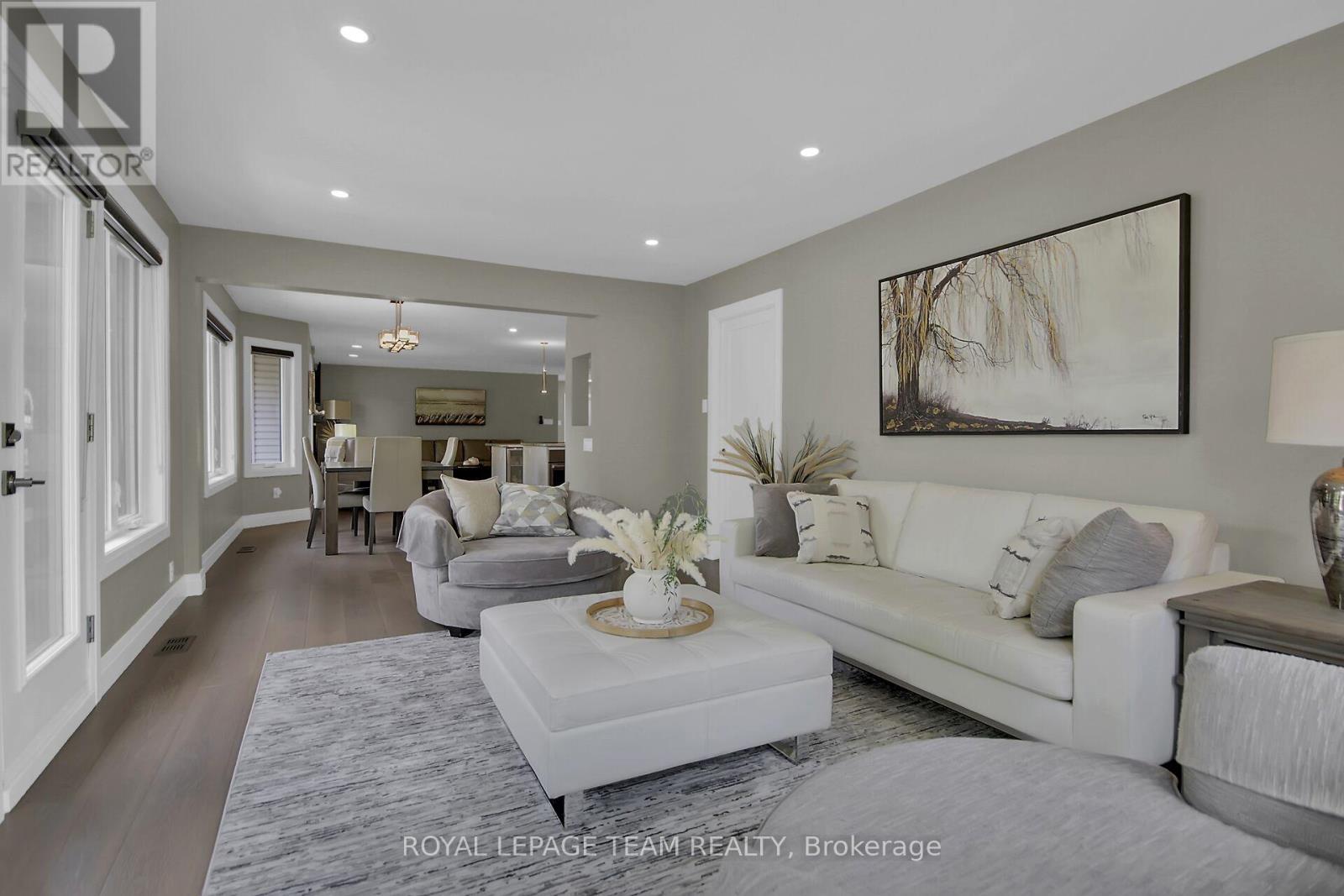 Photo 15 of 8 Richland Drive, Ottawa ON