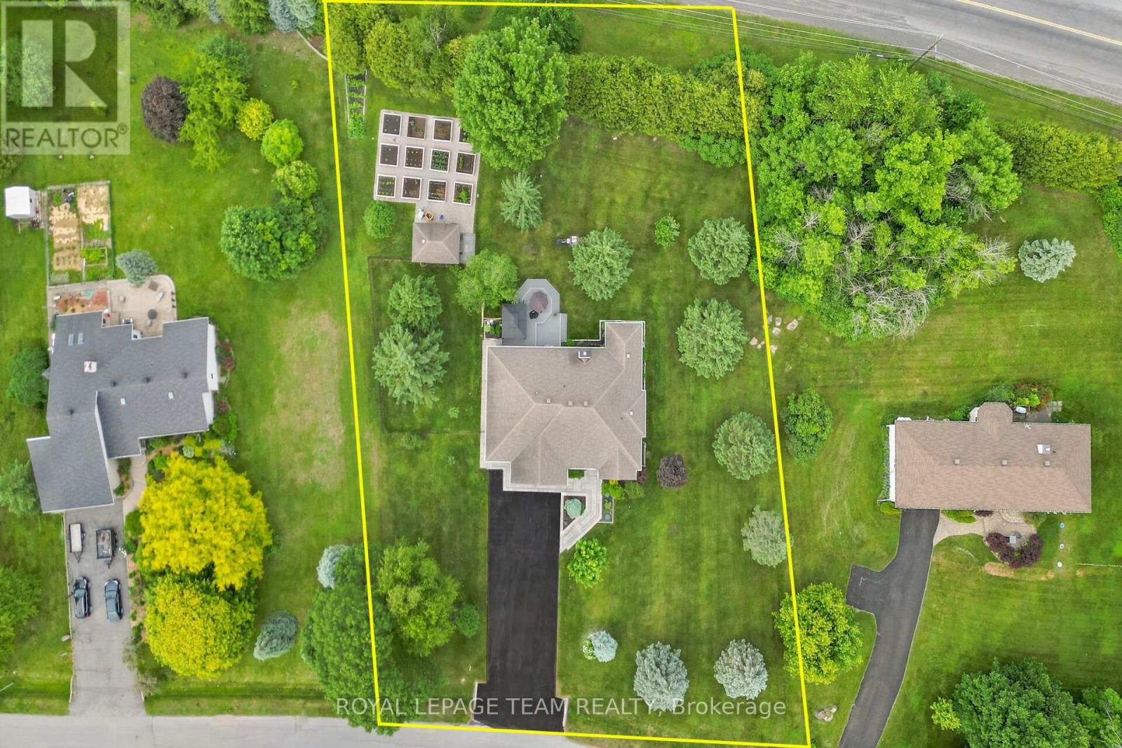 Photo 47 of 8 Richland Drive, Ottawa ON