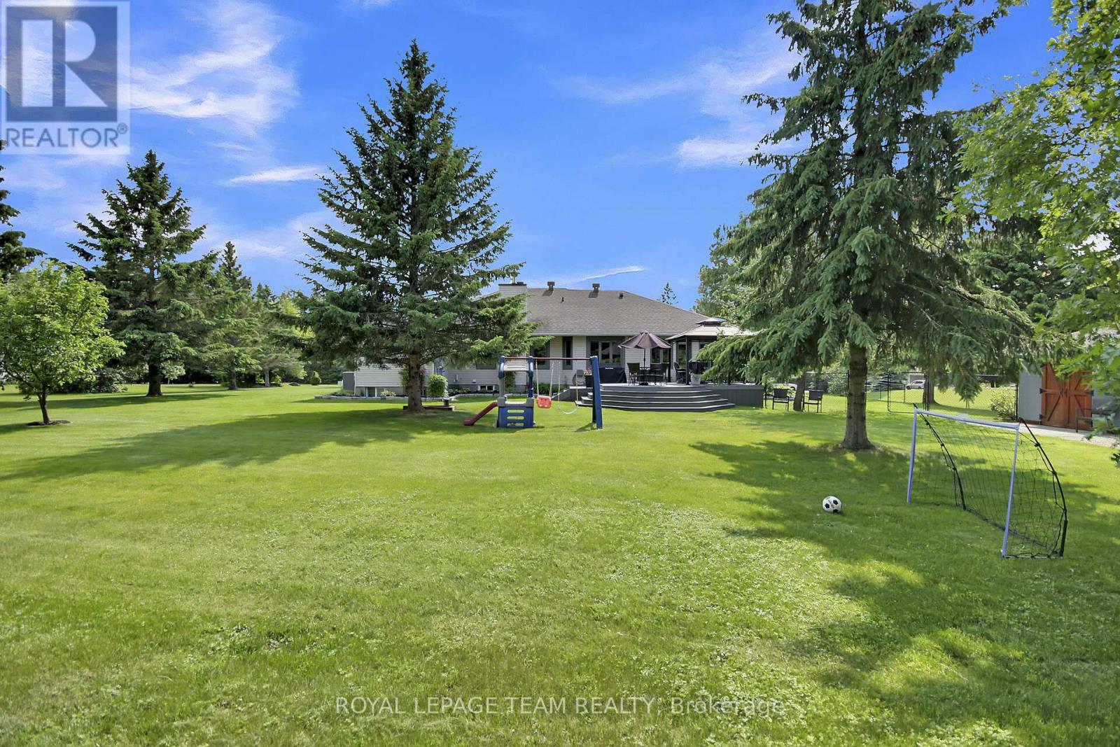 Photo 48 of 8 Richland Drive, Ottawa ON