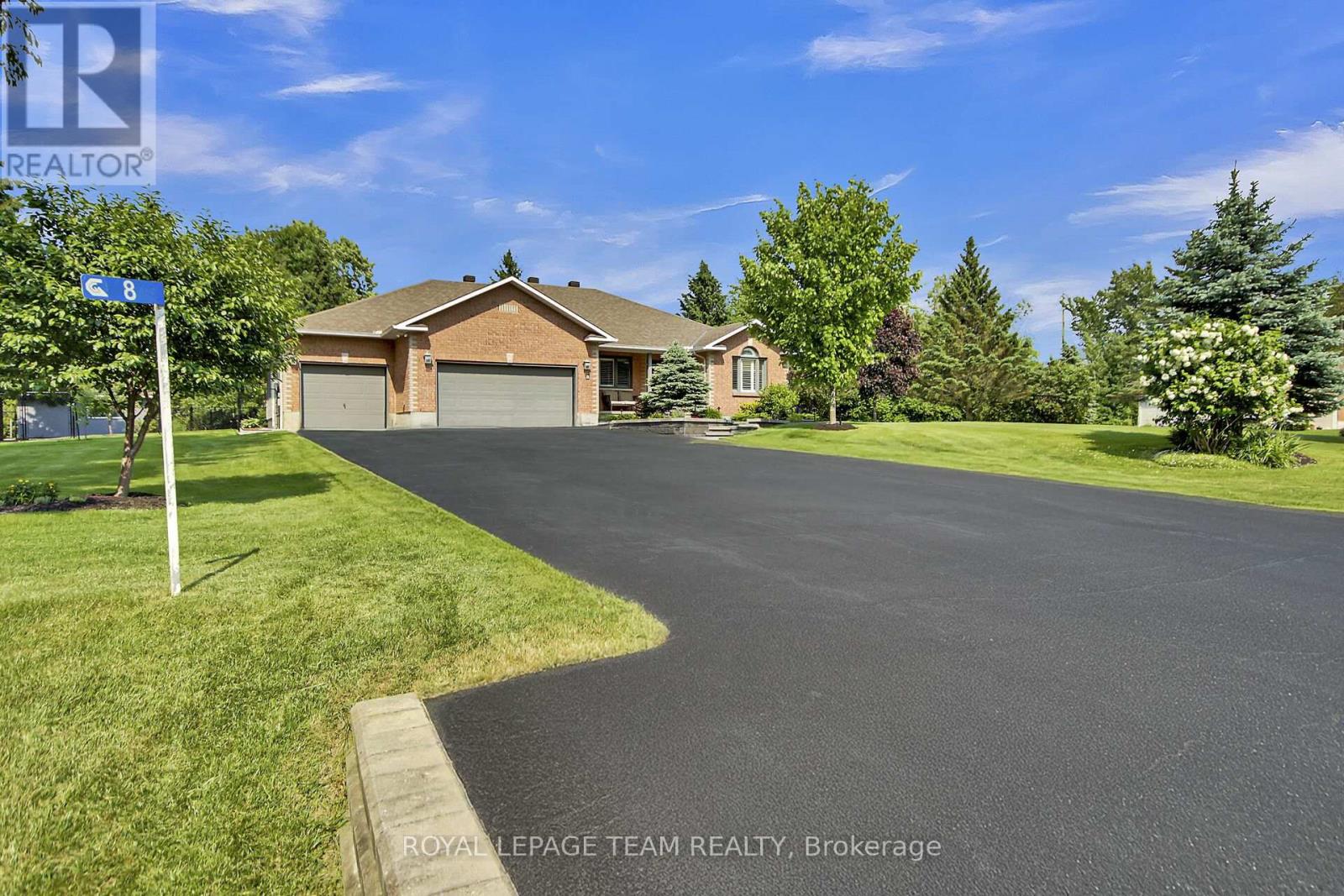 Photo 49 of 8 Richland Drive, Ottawa ON