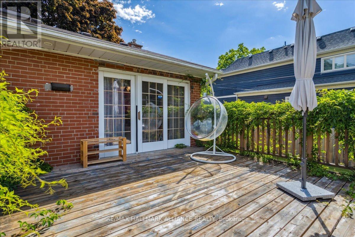 Photo 31 of 222 Alscot Crescent, Oakville ON