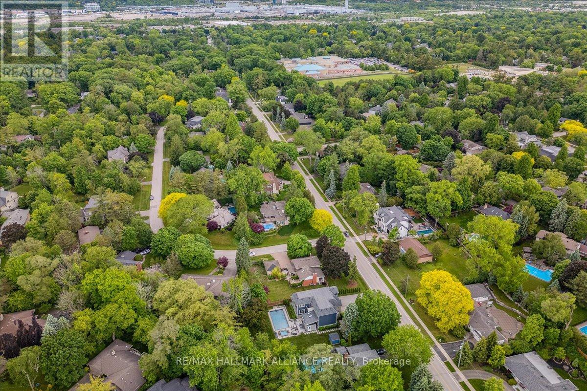 Photo 44 of 222 Alscot Crescent, Oakville ON