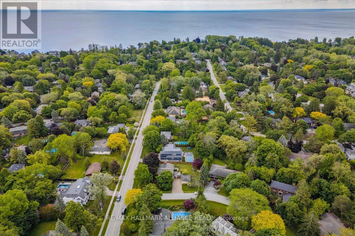 Photo 46 of 222 Alscot Crescent, Oakville ON