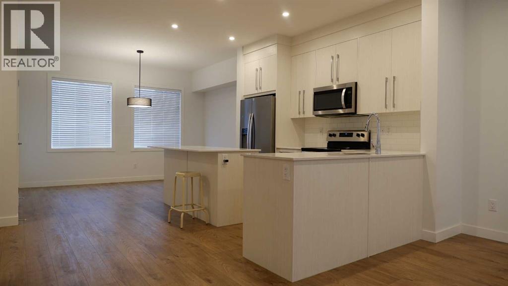 Photo 5 of 124 Savanna Street Ne, Calgary AB