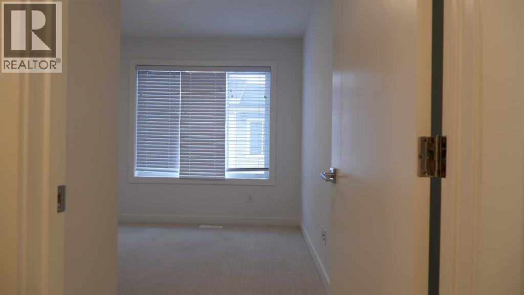 Photo 15 of 124 Savanna Street Ne, Calgary AB