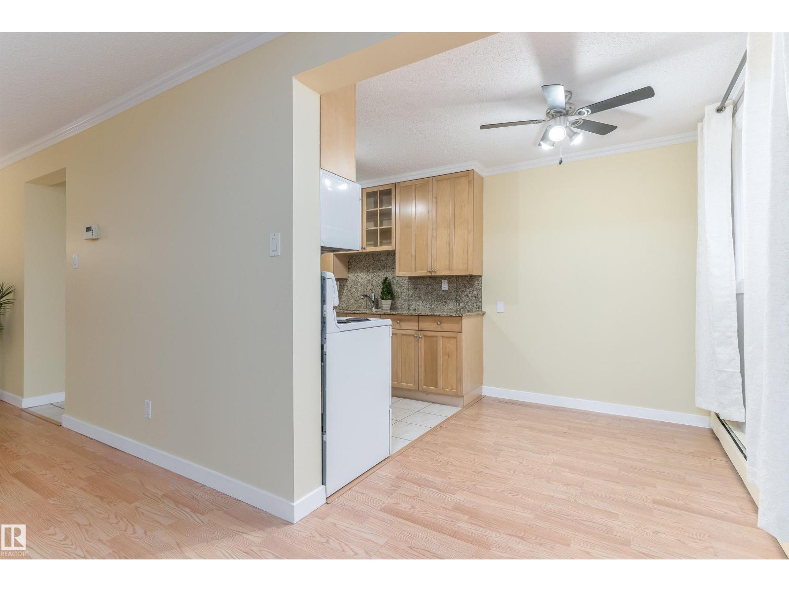 Photo 8 of 102 9925 83 Av Nw, Edmonton AB