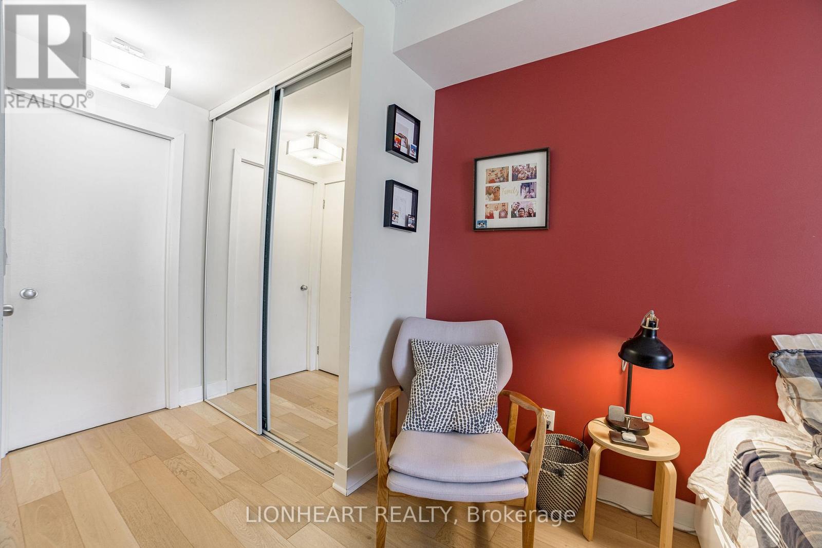 Photo 22 of 610 168 King Street, Toronto ON