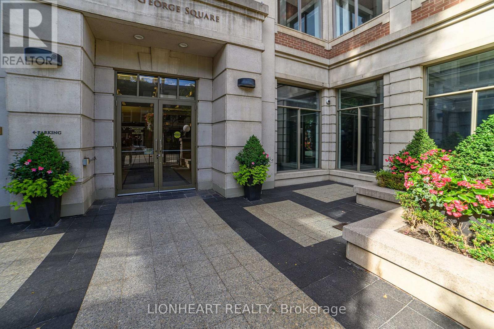 Photo 4 of 610 168 King Street, Toronto ON