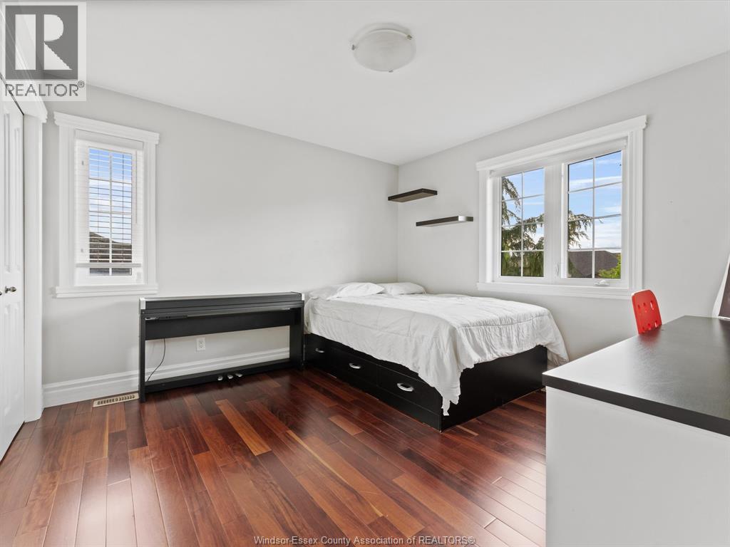 Photo 18 of 78 Joanne Court, Leamington ON
