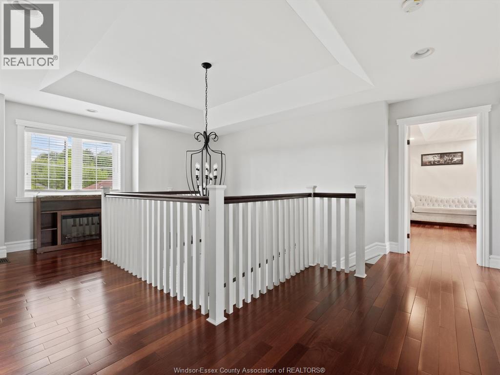 Photo 12 of 78 Joanne Court, Leamington ON