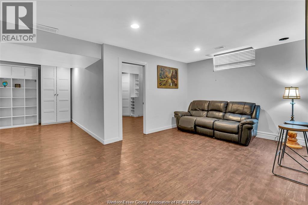 Photo 30 of 78 Joanne Court, Leamington ON