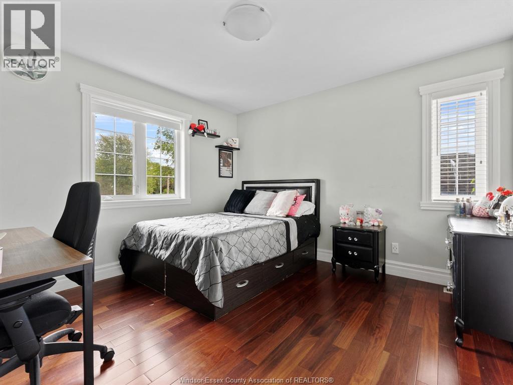 Photo 19 of 78 Joanne Court, Leamington ON