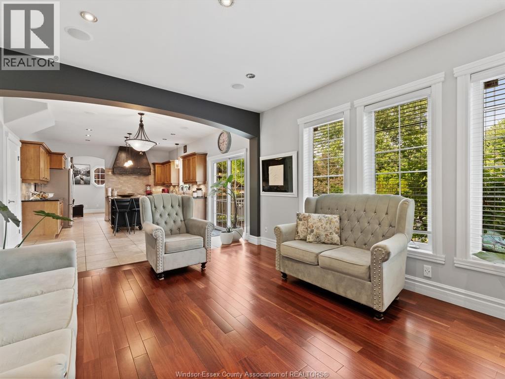 Photo 29 of 78 Joanne Court, Leamington ON