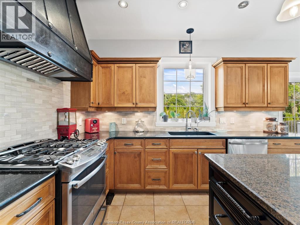 Photo 26 of 78 Joanne Court, Leamington ON