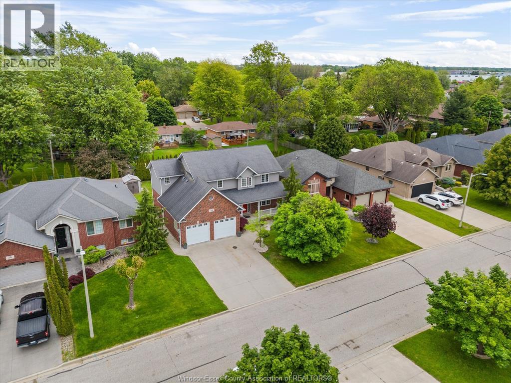 Photo 41 of 78 Joanne Court, Leamington ON