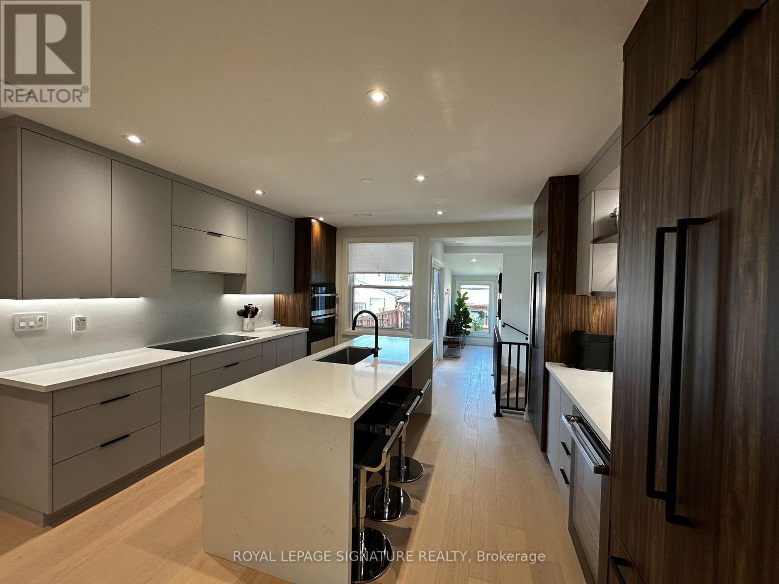Photo 10 of Upper 198 Earlscourt Avenue, Toronto ON