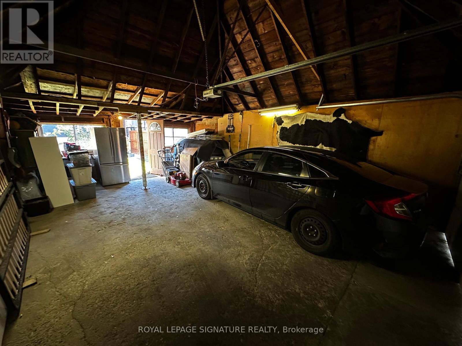 Photo 26 of Upper 198 Earlscourt Avenue, Toronto ON