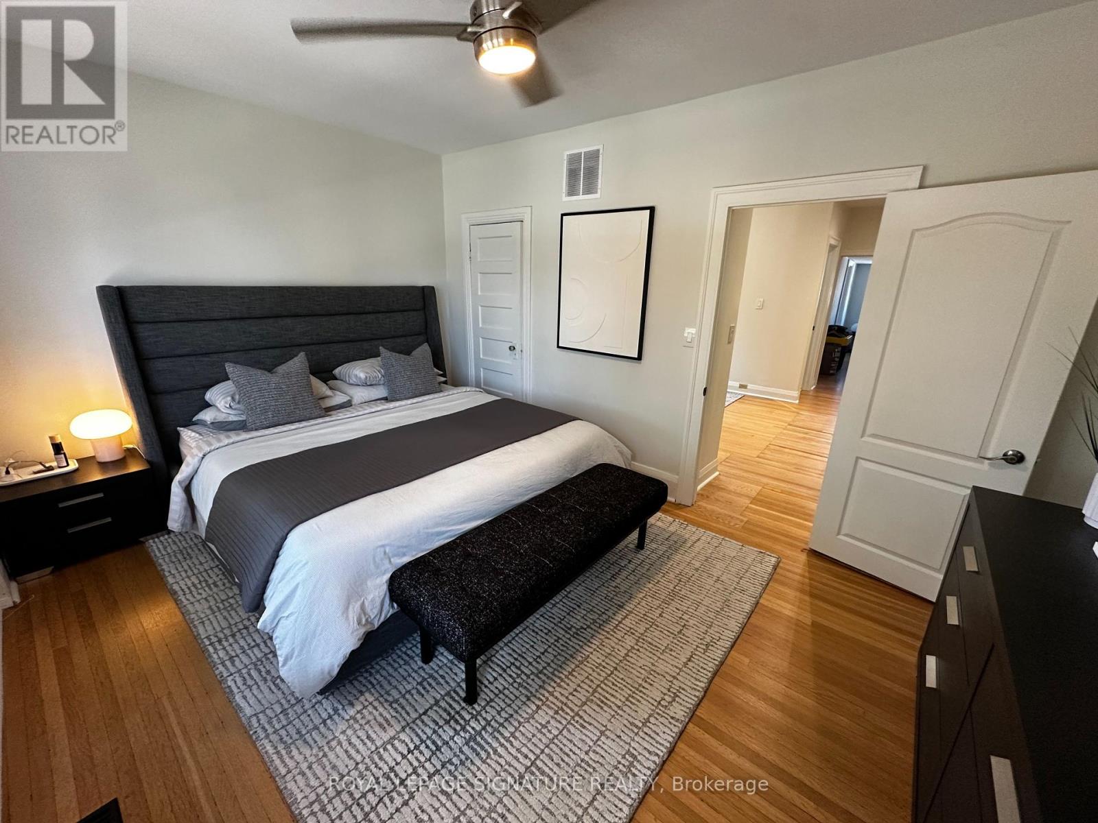 Photo 30 of Upper 198 Earlscourt Avenue, Toronto ON