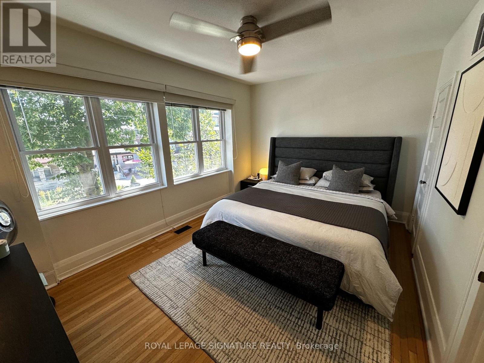 Photo 32 of Upper 198 Earlscourt Avenue, Toronto ON
