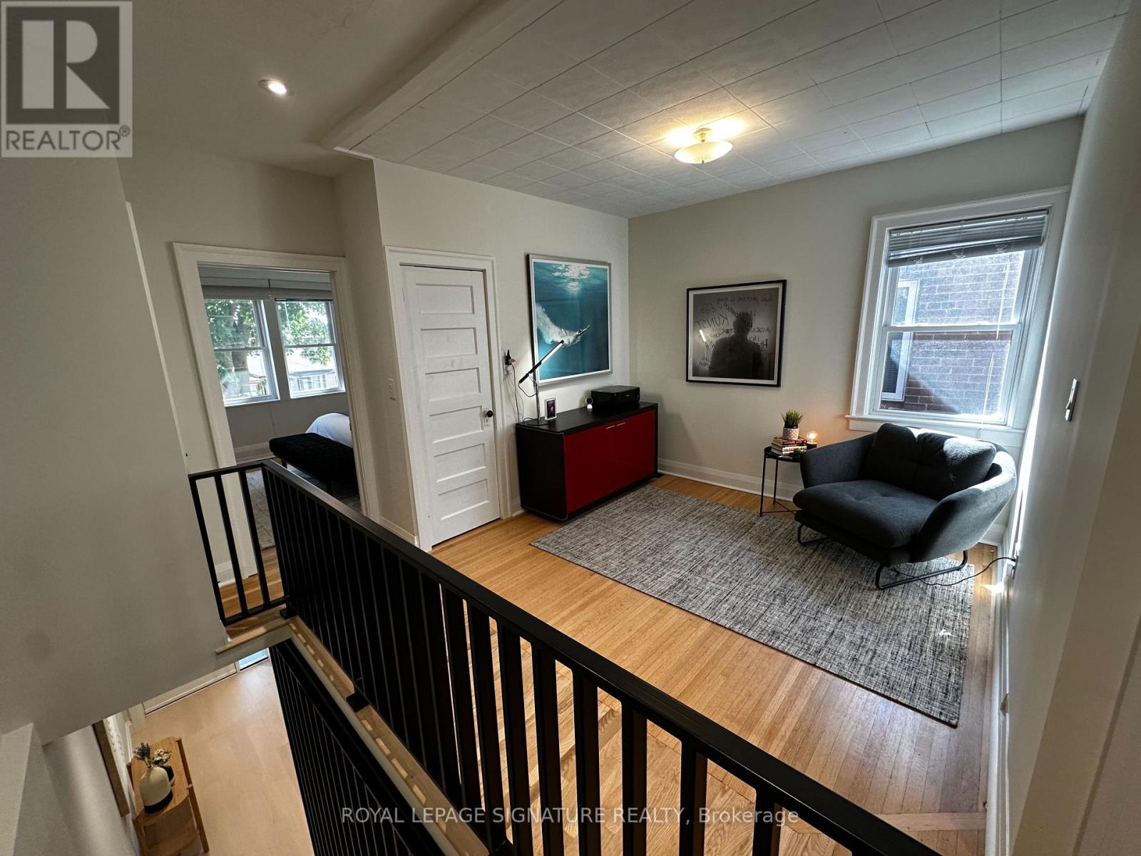 Photo 38 of Upper 198 Earlscourt Avenue, Toronto ON