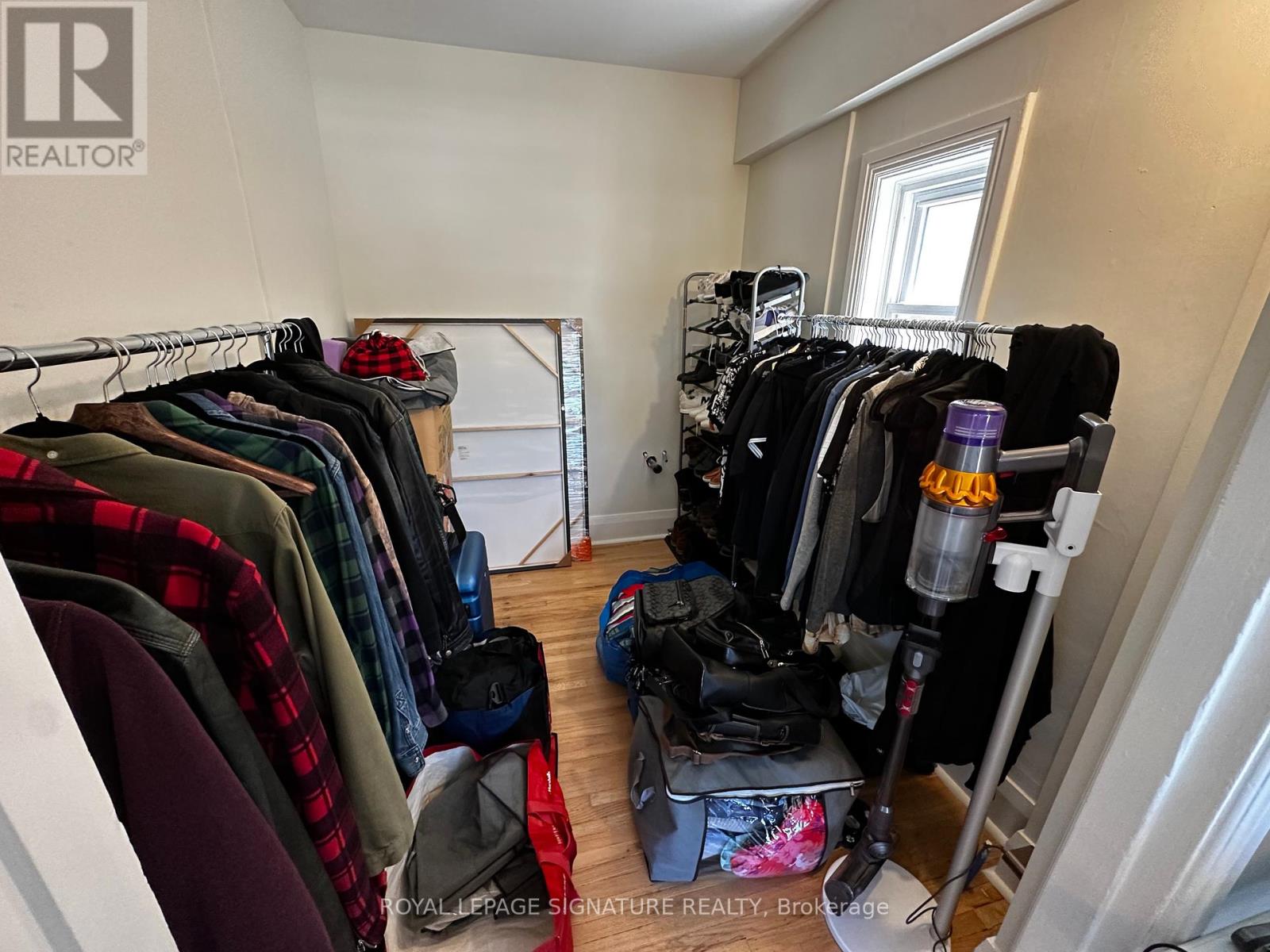 Photo 34 of Upper 198 Earlscourt Avenue, Toronto ON