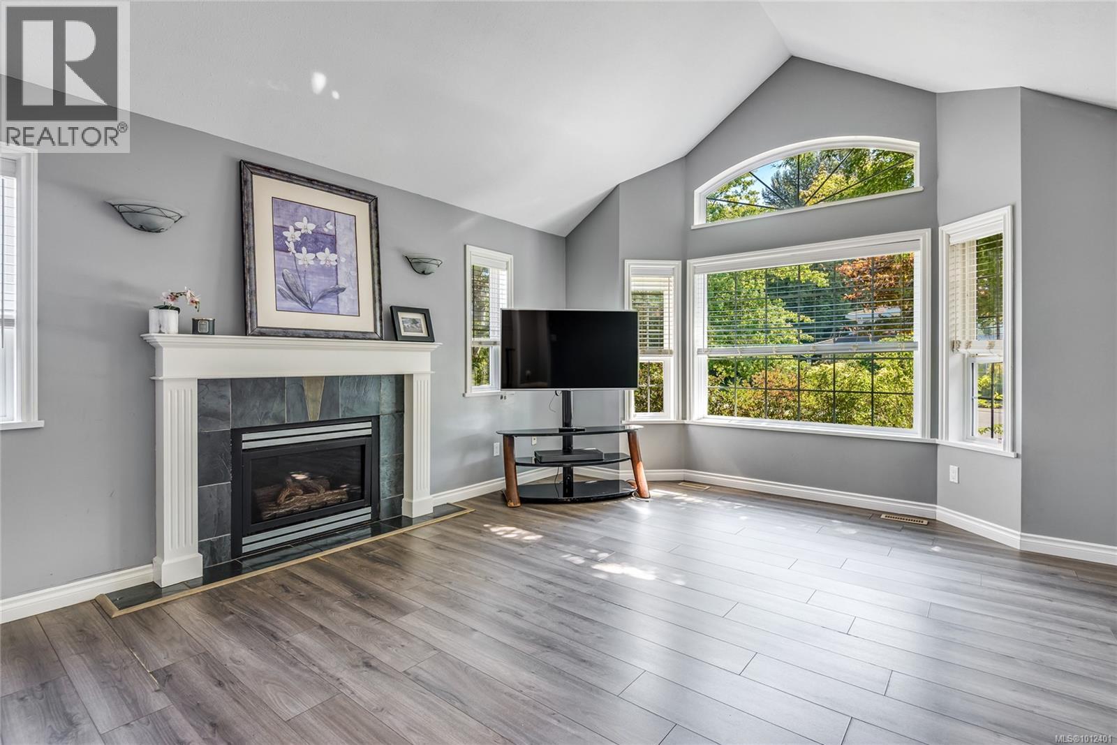 Photo 5 of 2702 Eden St, Campbell River BC