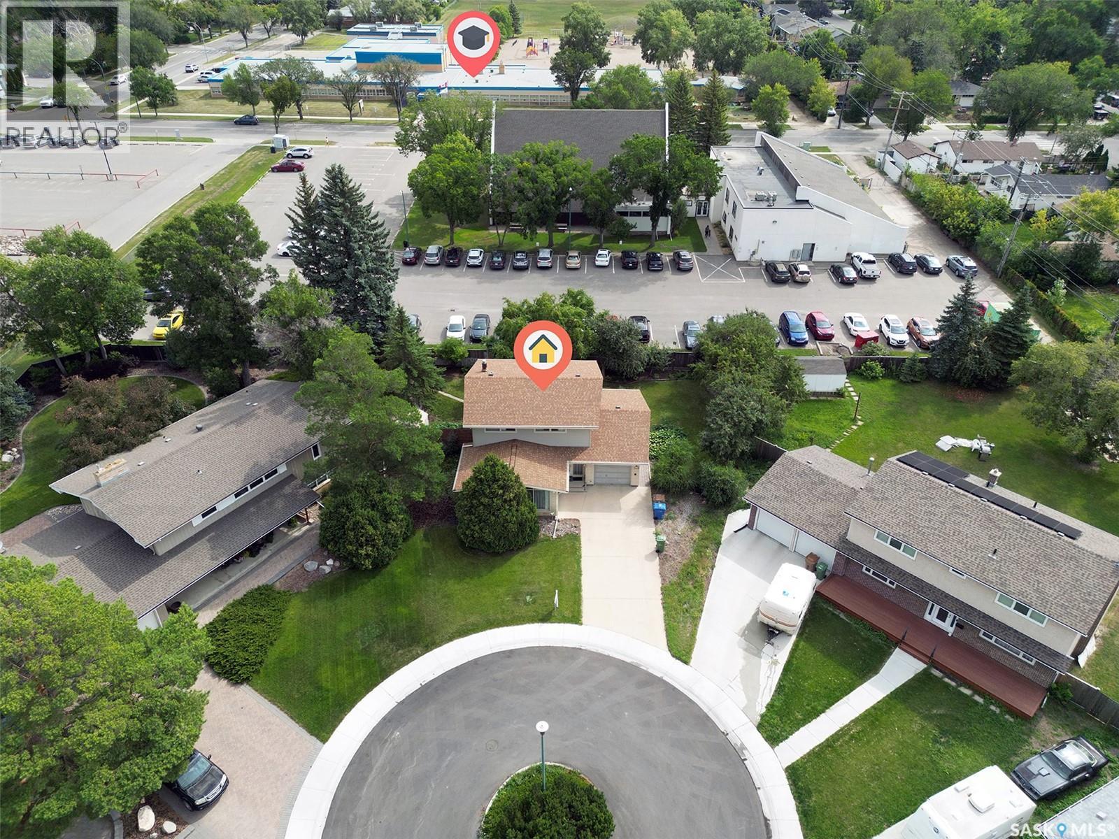 Photo 2 of 145 Mayfair Crescent, Regina SK